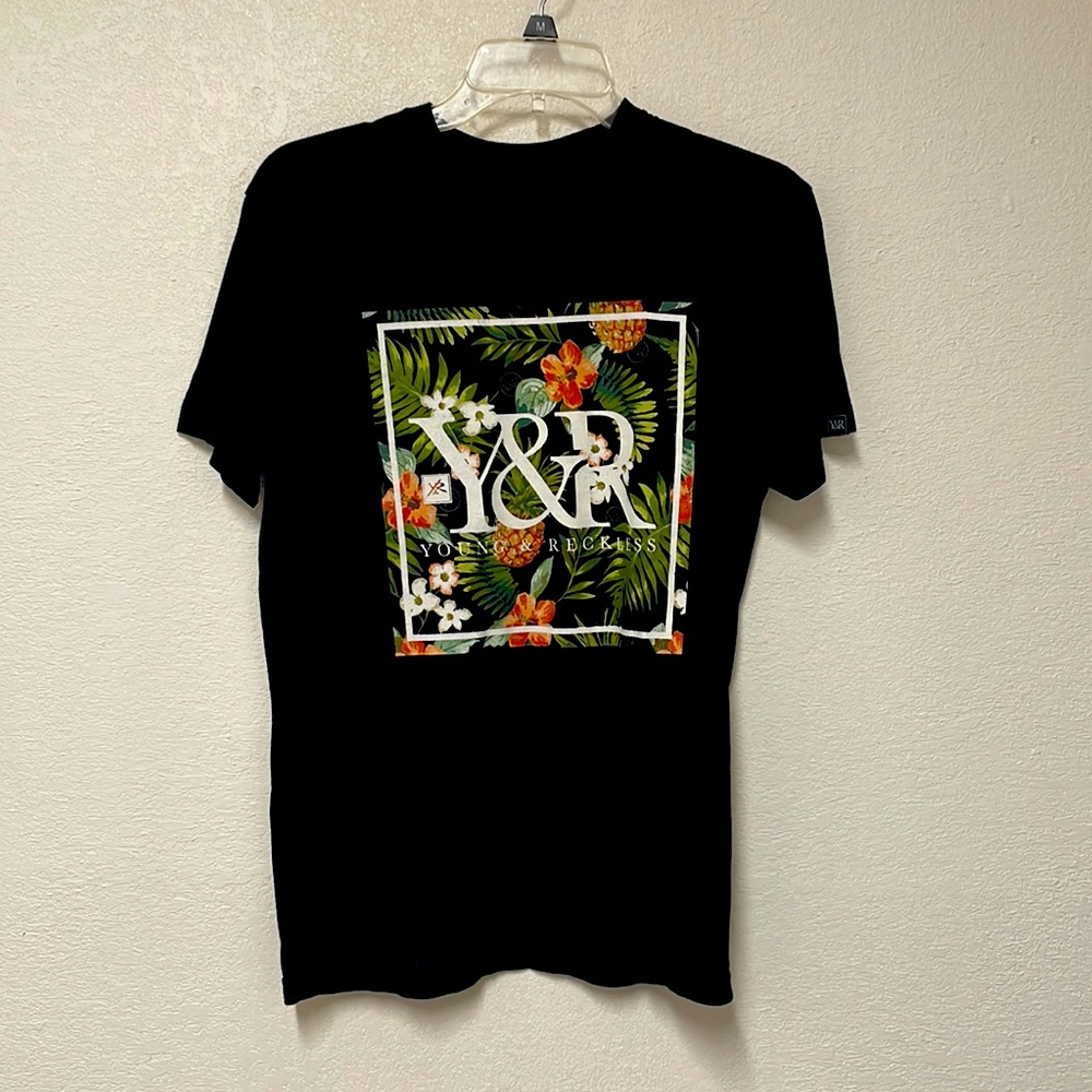 Y&R t shirt , small